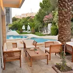 מלון Calis Çeşme