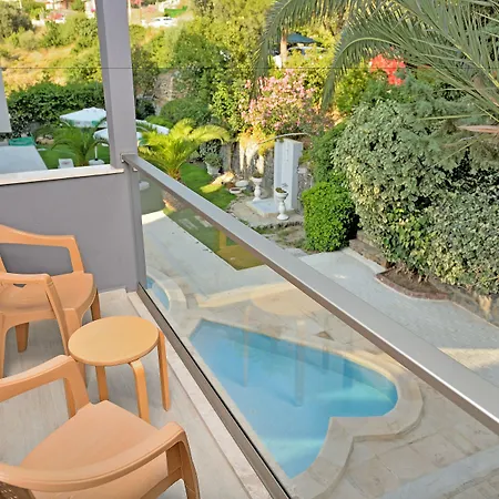 Hotell Calis 3*
