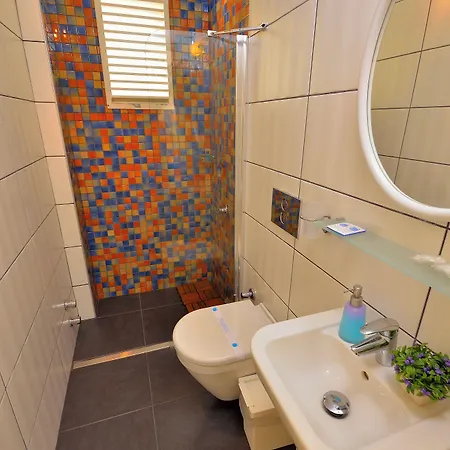 Calis Hotel
