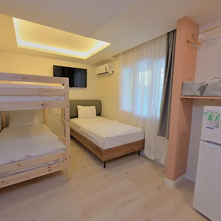Hotel Calis 3*